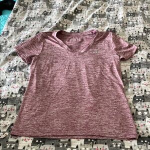 Women's Underarmour workout tee